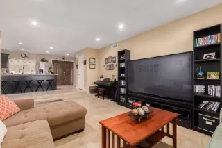 Photo #1: 6042782 Listing 