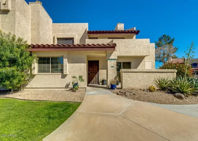 MLS: 6042790 Condo For Sale