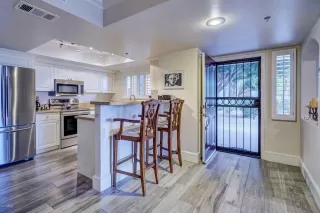 Photo #1: 6042828 Listing 