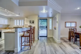 Photo #2: 6042828 Listing 