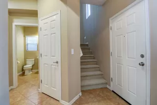 Photo #5: 6042903 Listing