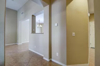 Photo #6: 6042903 Listing