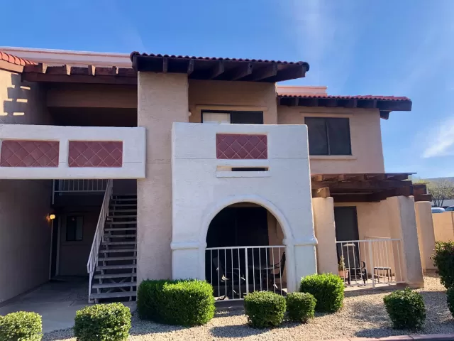 MLS: 6043092 Condo For Sale