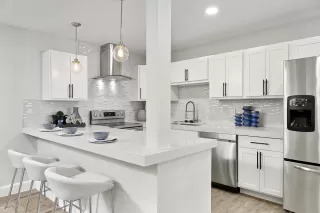 Photo #5: 6043149 Listing 