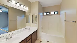 Photo #6: 6043491 Listing