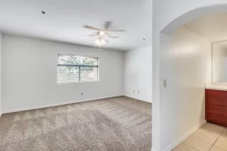 Photo #4: 6043538 Listing