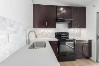 Photo #6: 6043620 Listing