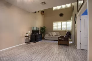 Photo #3: 6043629 Listing