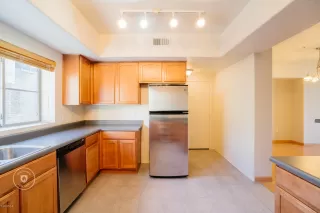 Photo #6: 6043791 Listing