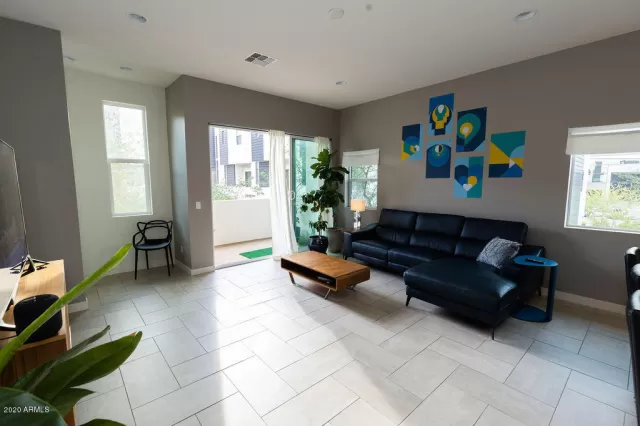 MLS: 6043963 Condo For Sale