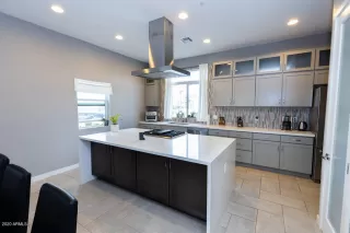 Photo #4: 6043963 Listing