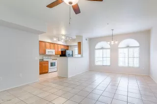 Photo #6: 6044067 Listing