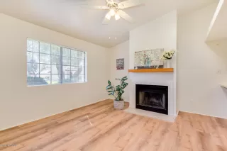 Photo #6: 6044446 Listing