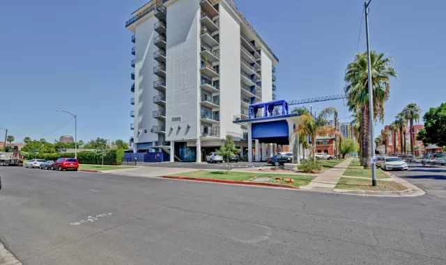 MLS: 6044549 Condo For Sale