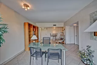 Photo #6: 6044549 Listing