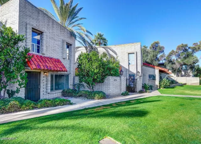 MLS: 6044656 Condo For Sale