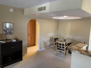 Photo #5: 6044678 Listing