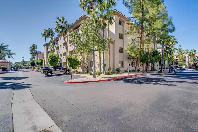 MLS: 6044684 Condo For Sale