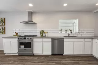 Photo #1: 6044805 Listing