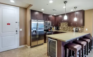 Photo #5: 6044825 Listing