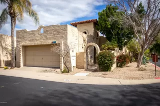 Photo #1: 6044886 Listing