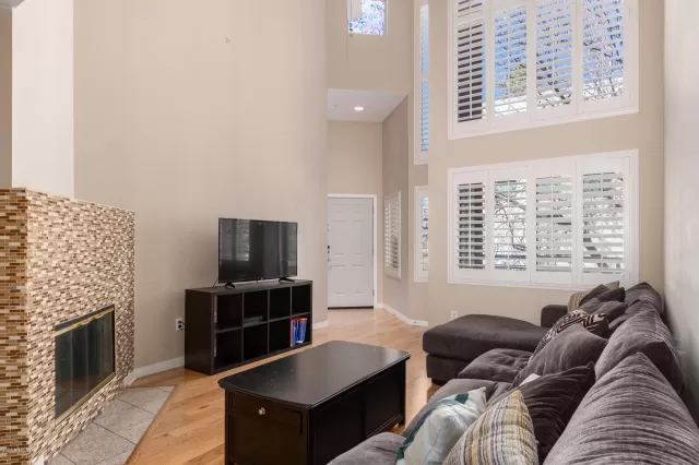 MLS: 6045276 Condo For Sale