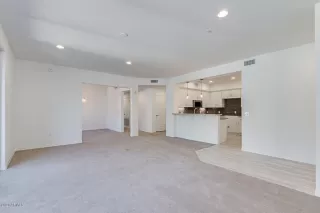 Photo #6: 6045380 Listing