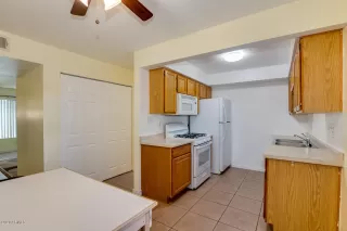 Photo #6: 6045529 Listing