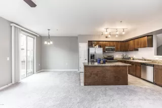 Photo #2: 6045559 Listing 