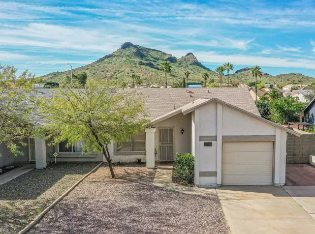 MLS: 6045751 Condo For Sale