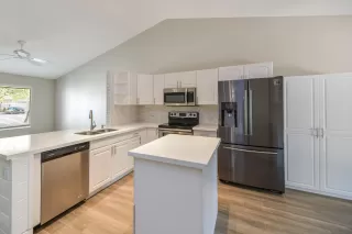 Photo #4: 6045751 Listing 