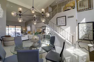 Photo #6: 6045944 Listing