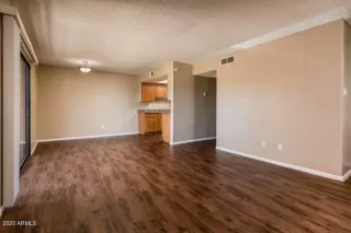 Photo #4: 6045971 Listing