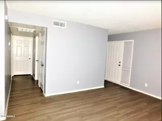 Photo #4: 6045983 Listing