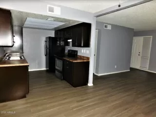 Photo #6: 6045983 Listing