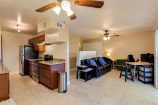 Photo #6: 6046210 Listing