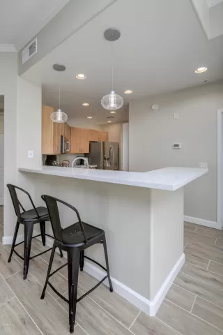 Photo #5: 6046331 Listing 