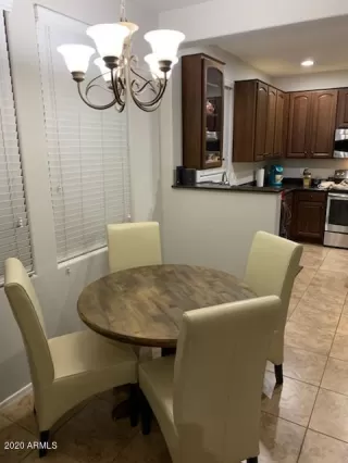 Photo #5: 6046397 Listing