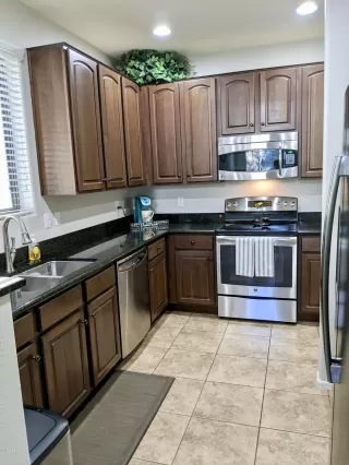 Photo #6: 6046397 Listing