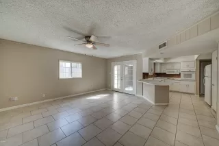 Photo #5: 6046666 Listing