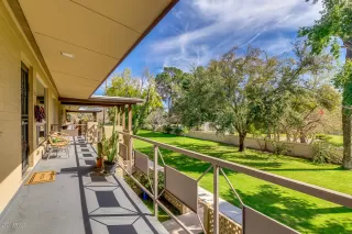 Photo #5: 6046820 Listing