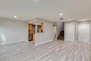 Photo #2: 6047078 Listing