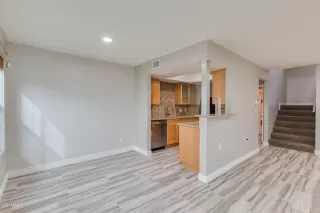 Photo #4: 6047078 Listing