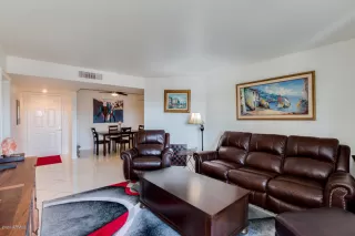 Photo #6: 6047287 Listing