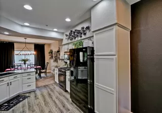 Photo #6: 6047373 Listing