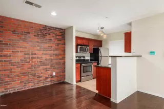 Photo #6: 6047398 Listing 