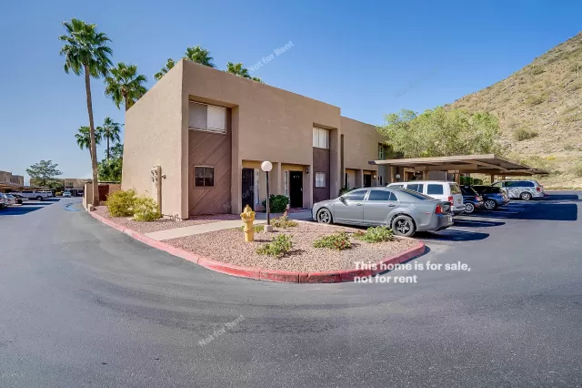 MLS: 6047528 Condo For Sale