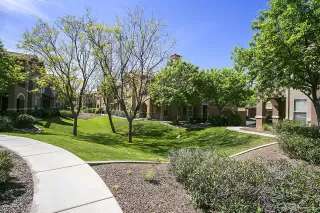 Photo #5: 6047630 Listing