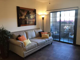 Photo #6: 6047850 Listing