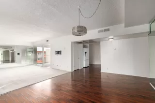 Photo #4: 6047872 Listing